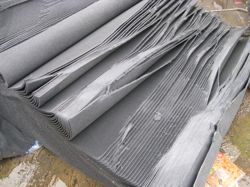 Carpet roll cut with Echidna D4HS diamond rocksaw