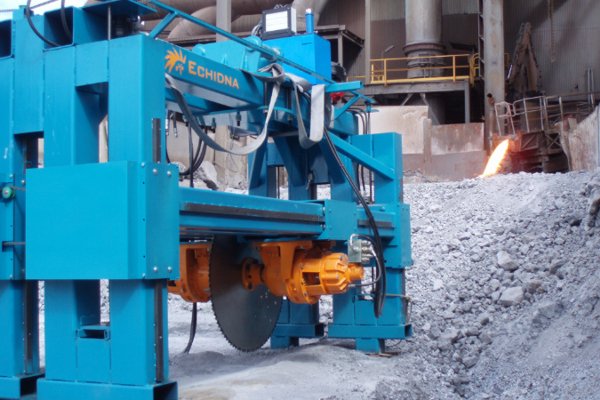 Cutting steel in a toxic environment Automated, and remotely controlled gantry for slow cutting of steel slab